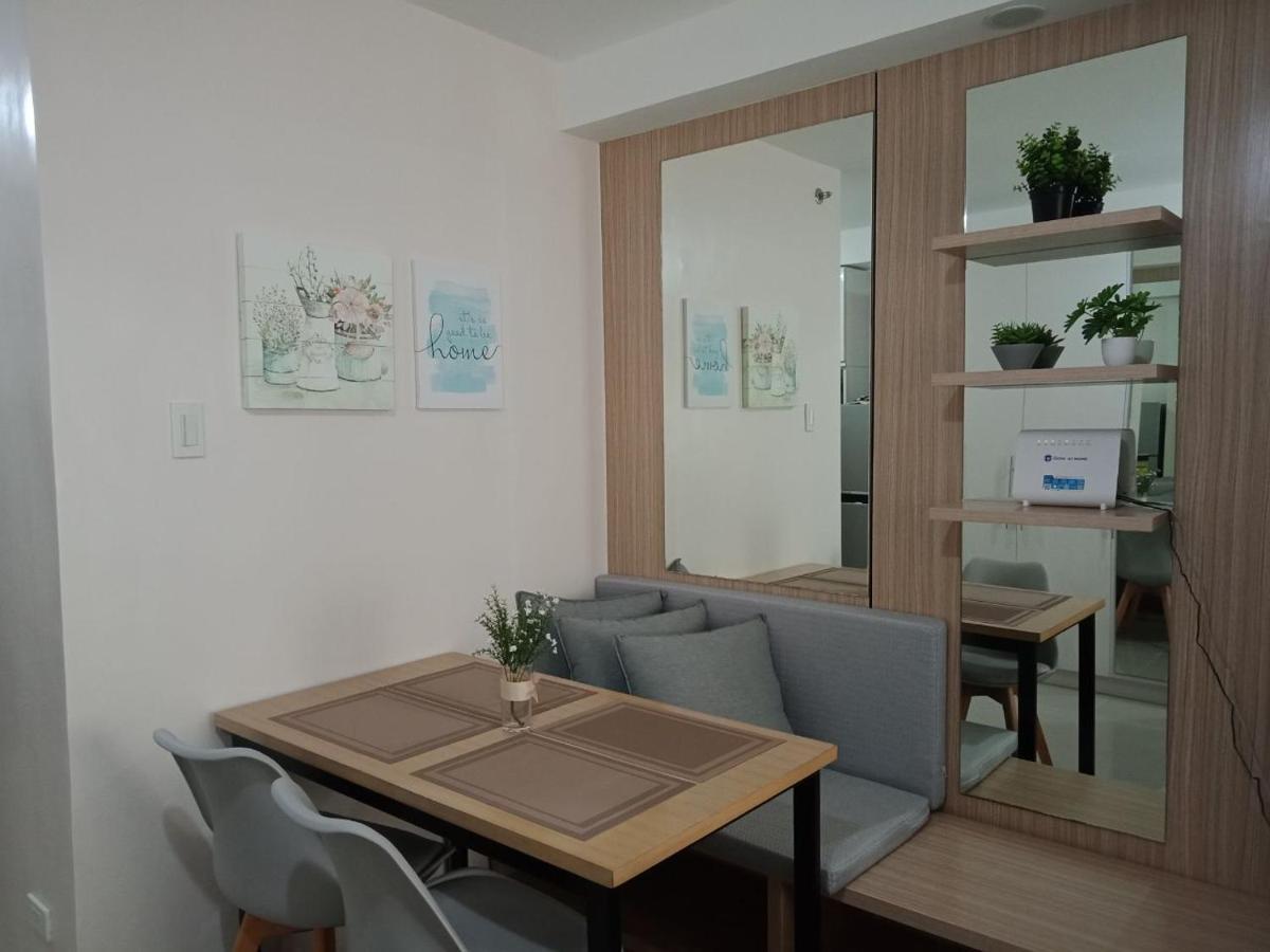 Cozy 1233 The Persimmon Studio Near Sm And Ayala Cebu Exterior foto